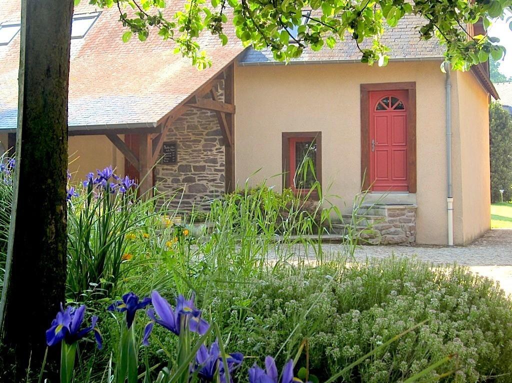 Domaine De La Fontaine Bed & Breakfast Chavagne Bagian luar foto