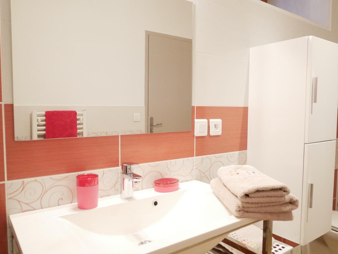 Domaine De La Fontaine Bed & Breakfast Chavagne Bagian luar foto