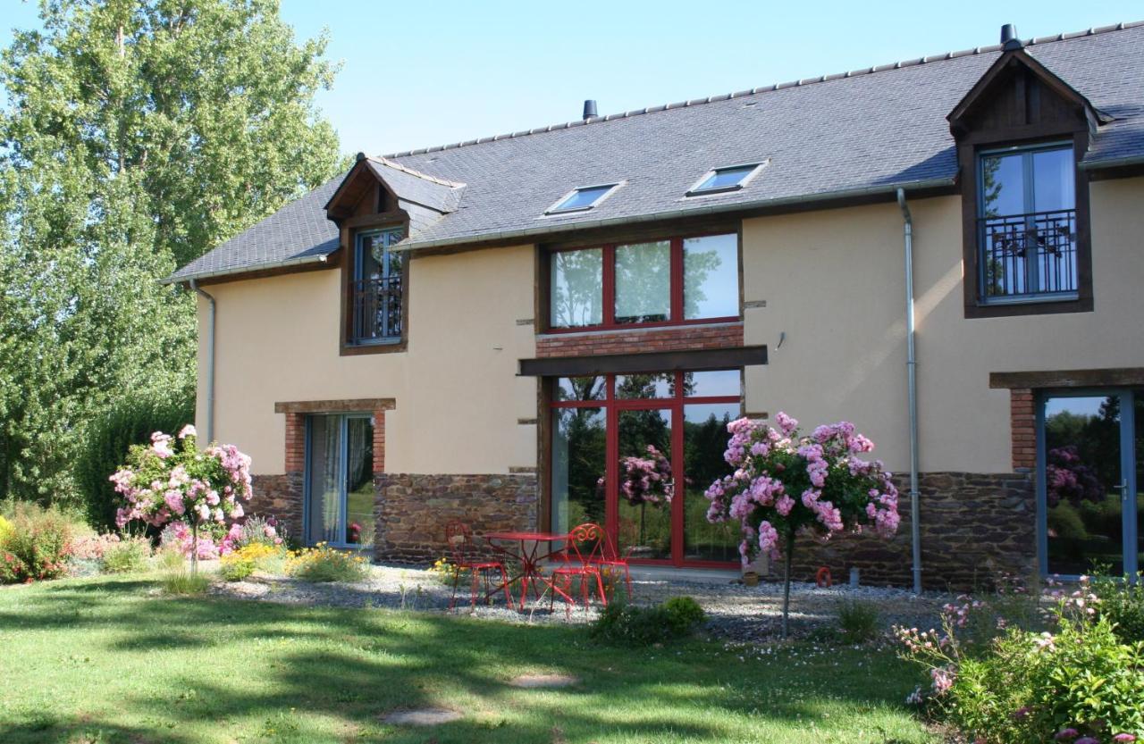 Domaine De La Fontaine Bed & Breakfast Chavagne Bagian luar foto