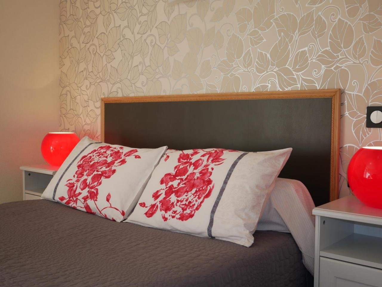 Domaine De La Fontaine Bed & Breakfast Chavagne Bagian luar foto