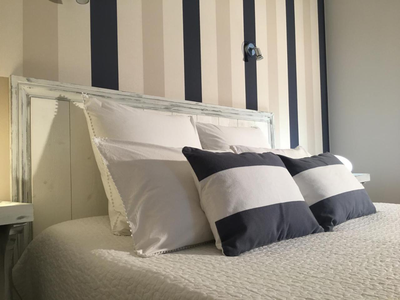 Domaine De La Fontaine Bed & Breakfast Chavagne Bagian luar foto