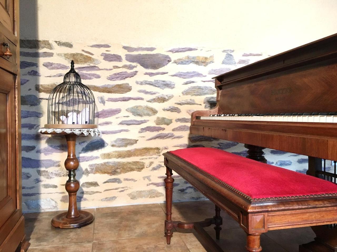Domaine De La Fontaine Bed & Breakfast Chavagne Bagian luar foto